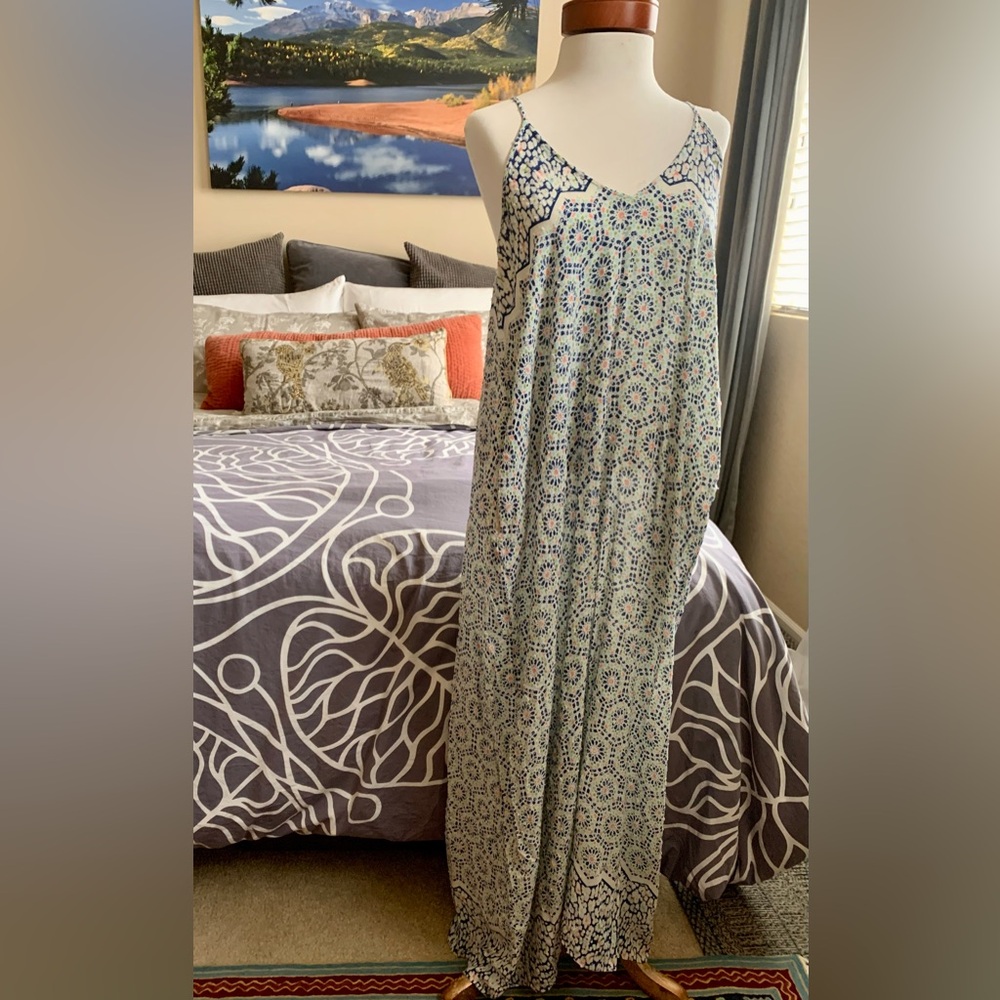 Elegant Blue and White Maxi Dress with POCKETS!